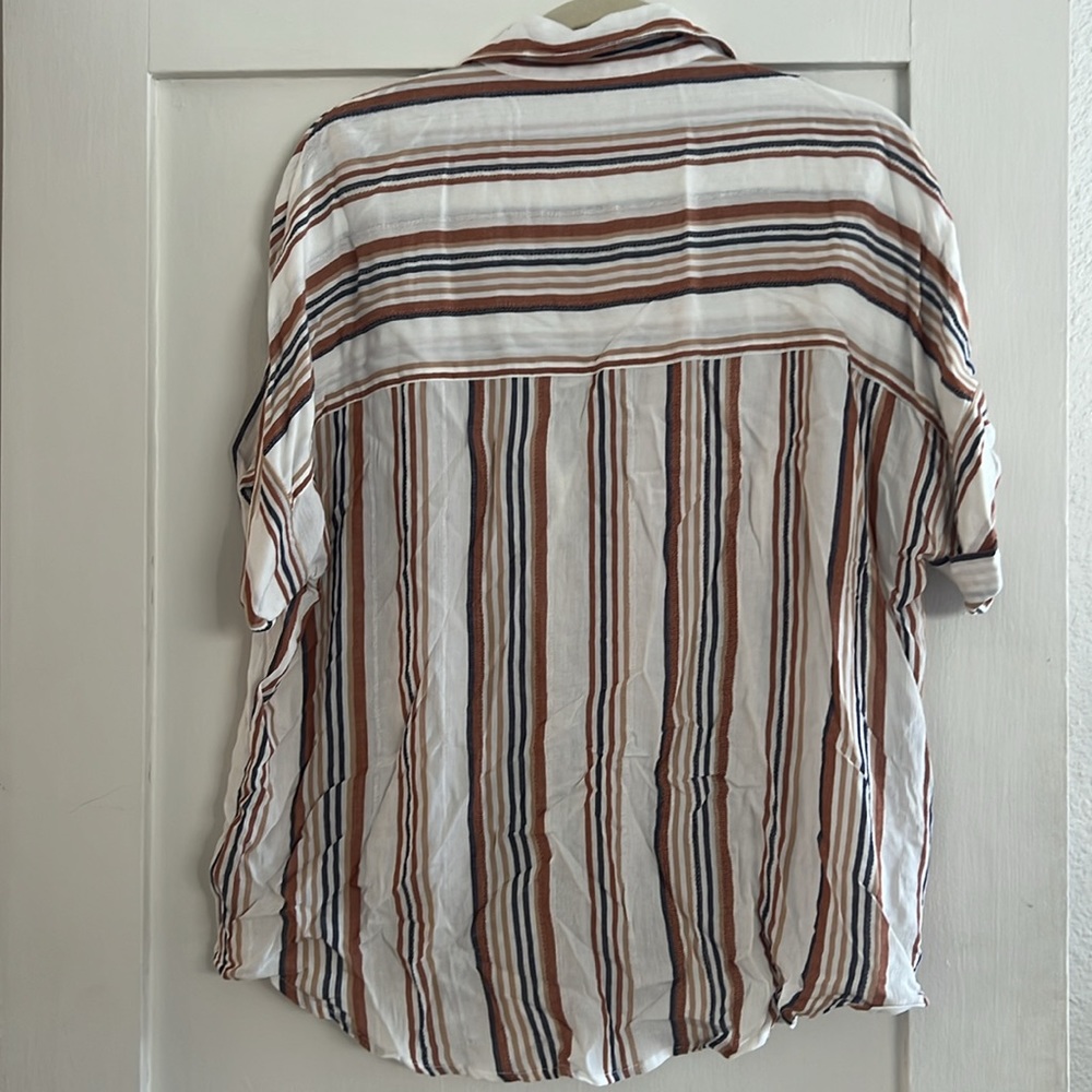 Button down t - Picture 2 of 2